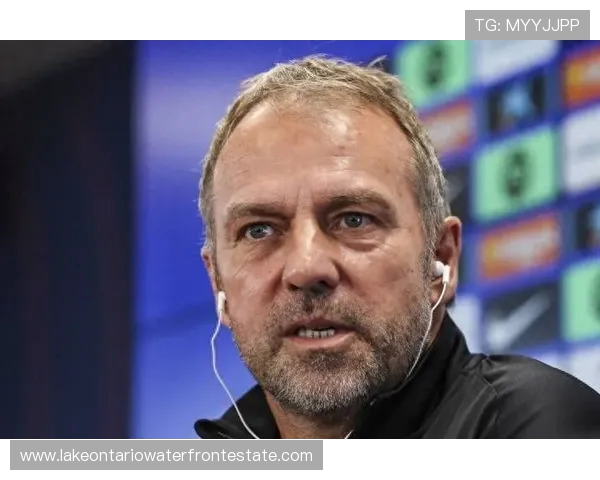 弗里克提前告知首发球员上场缘由及职责安排细节获披露全面性动向